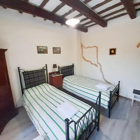 Casale Valentini * فيرمو