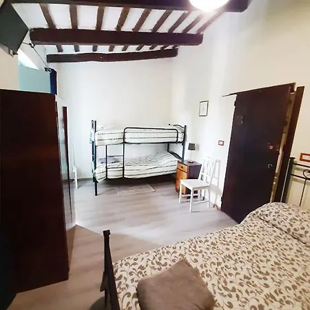 Casale Valentini * فيرمو